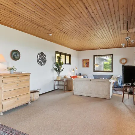 Holiday home 2 Bedroom Awesome In Allingabro