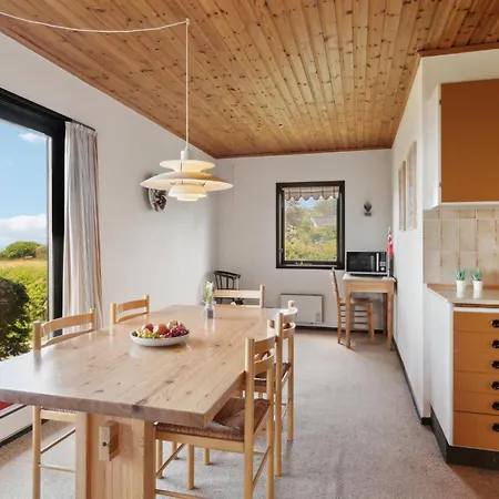 2 Bedroom Awesome In * Allingabro
