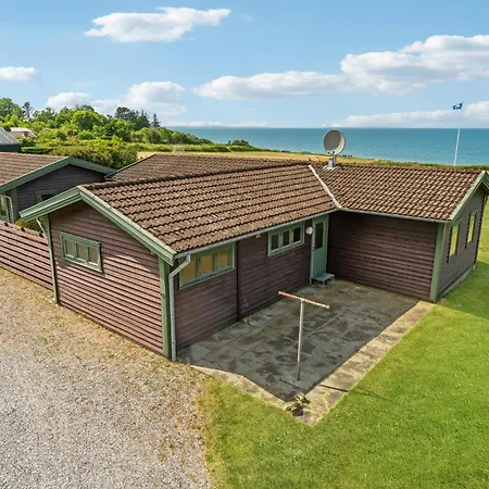 Holiday home 2 Bedroom Awesome In Allingabro